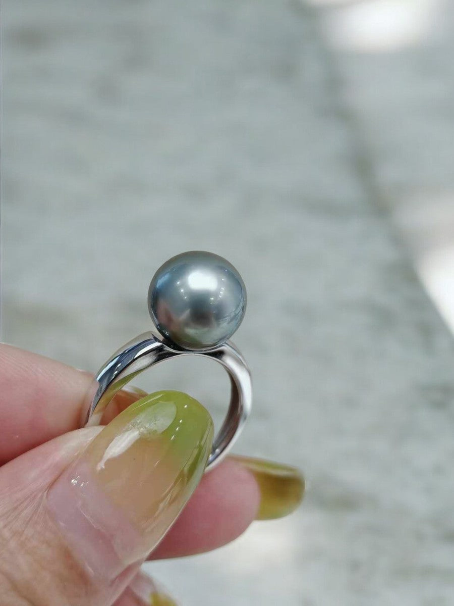 Tahitian Pearl Lunar Elegance Ring