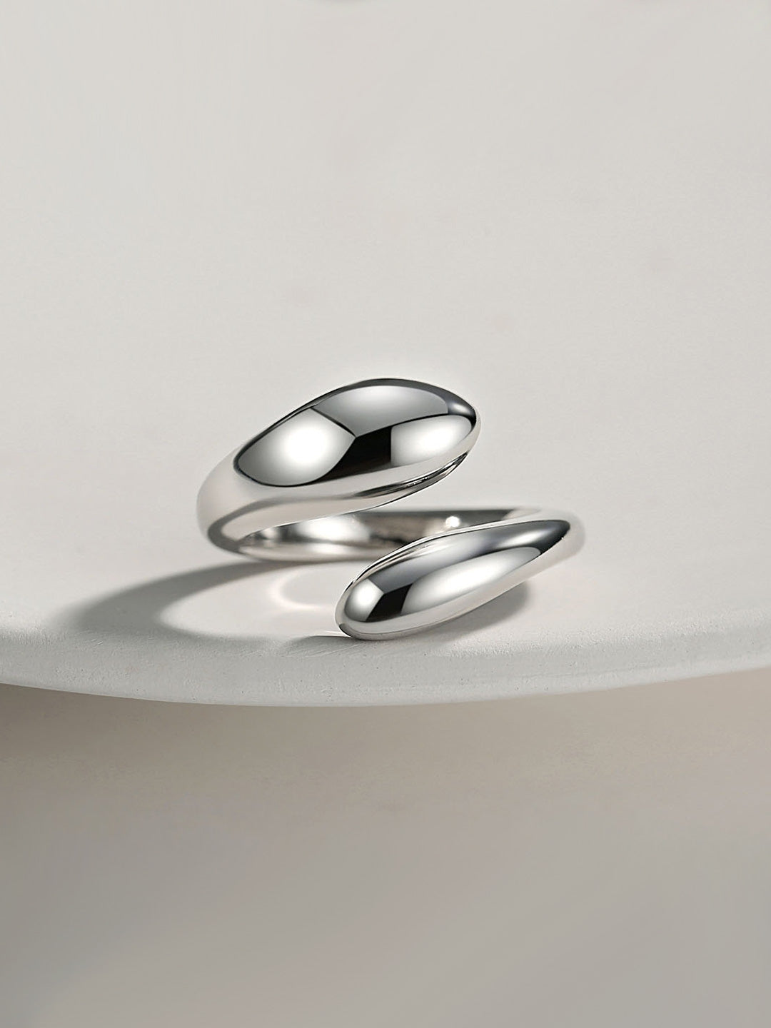 Sculptural Silver Flow Rings Amore Forma