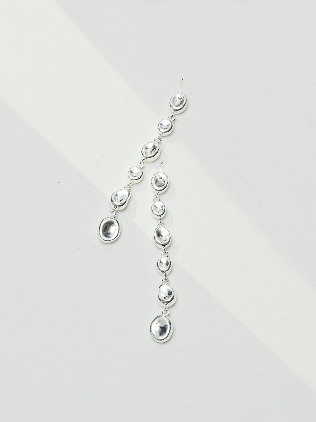 Silver Droplets Linear Earrings" Amore Forma