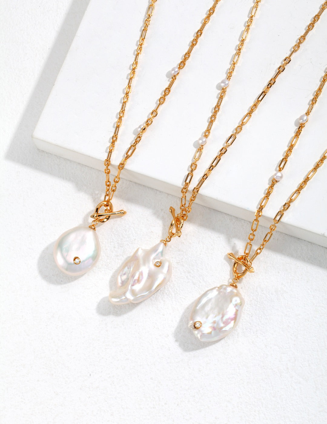 Elegant Baroque Pearl Pendant Necklace Amore Forma