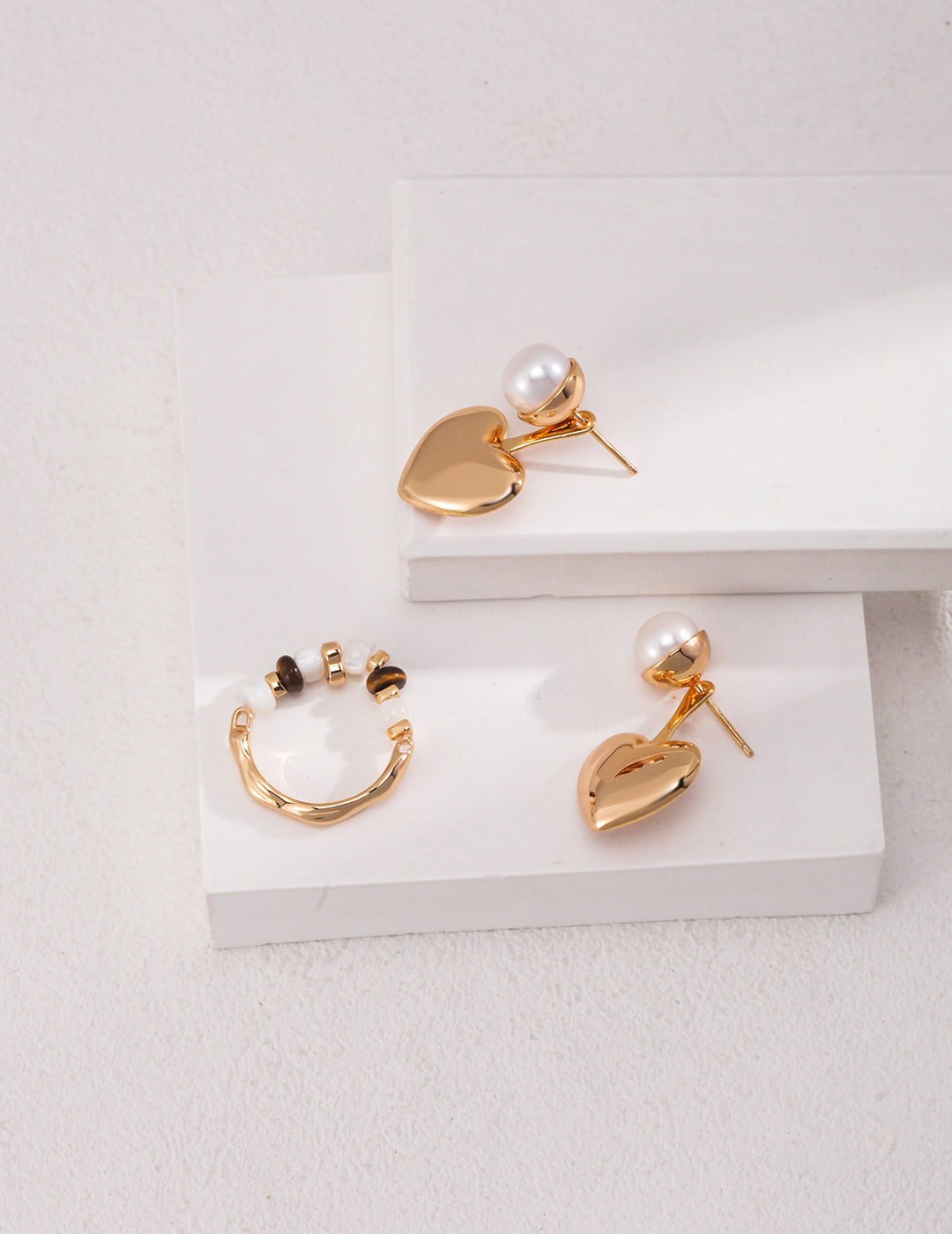 Golden Heart Pearl Earrings Amore Forma