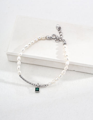 Pearl Gleam Bracelet